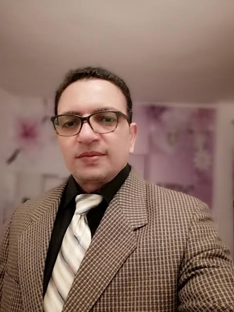 الدكتور النفسي عماد علي الروبي