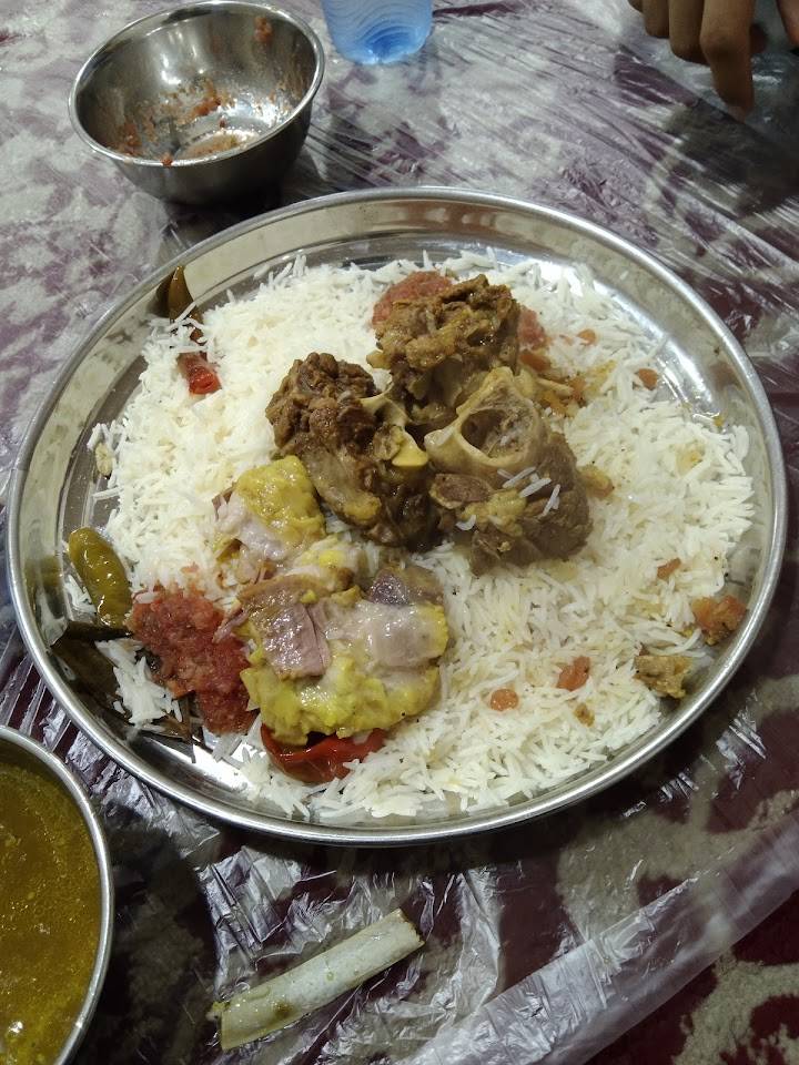مطعم علي عبد الله سالم الغامدي للأكلات الشعبية