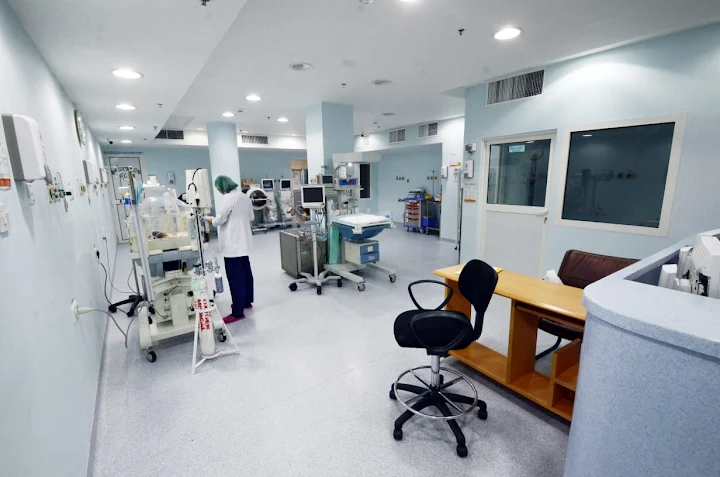أبرز أطباء مستشفى دار الشفاء الرياض