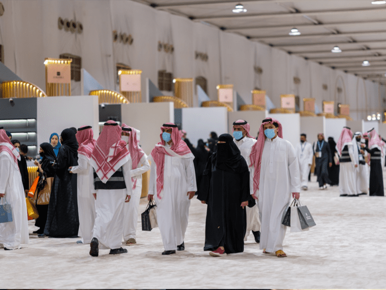 معرض العطور واجهة الرياض